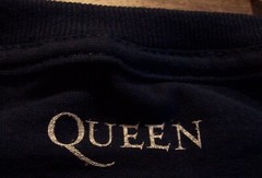 QUEEN Live At Wembley Stadium Freddie Mercury T-Shirt MENS Black LARGE Band NEW