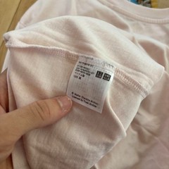 Uniqlo Cat Photography T-Shirt Pink Relaxed Fit Waterproof Condition Size M New