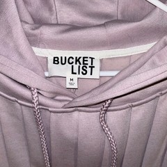NEW Bucket List Hoodie Womens Medium Lavender Purple Pleated Hooded Sweatshirt