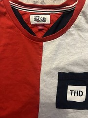 Tommy Hilfiger Denim Men’s XL Colorblock Crew Neck Pocket Logo Tee Red/Gray