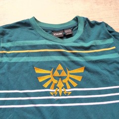 Legend of Zelda Skyward Sword Gold Triforce Logo Green Tee Shirt-Men’s-xs