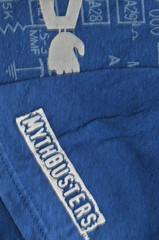 Mythbusters T-Shirt Men’s Sz L All Over Print Discovery Channel 2011 Tee