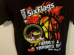 SIX FLAGS FAMILY AND FRIENDS DAY 2013 -Adult T-Shirt – j