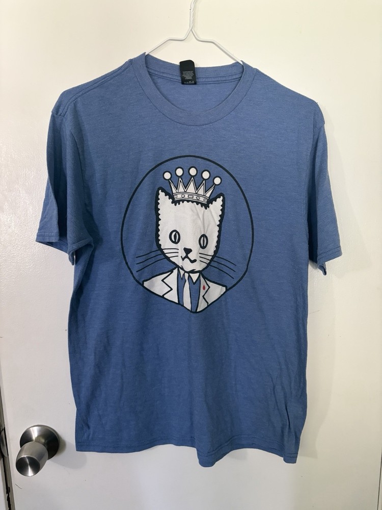 Men’s District Made Small Brand Crowned Cat Design T-Shirt