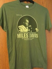 Miles Davis – Prestige 7150 (Concord Music Group) – Green Shirt – M.