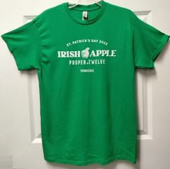 Irish Apple Proper Twelve T-shirt Mens M Green Gildan No. 12 St Patricks Day New