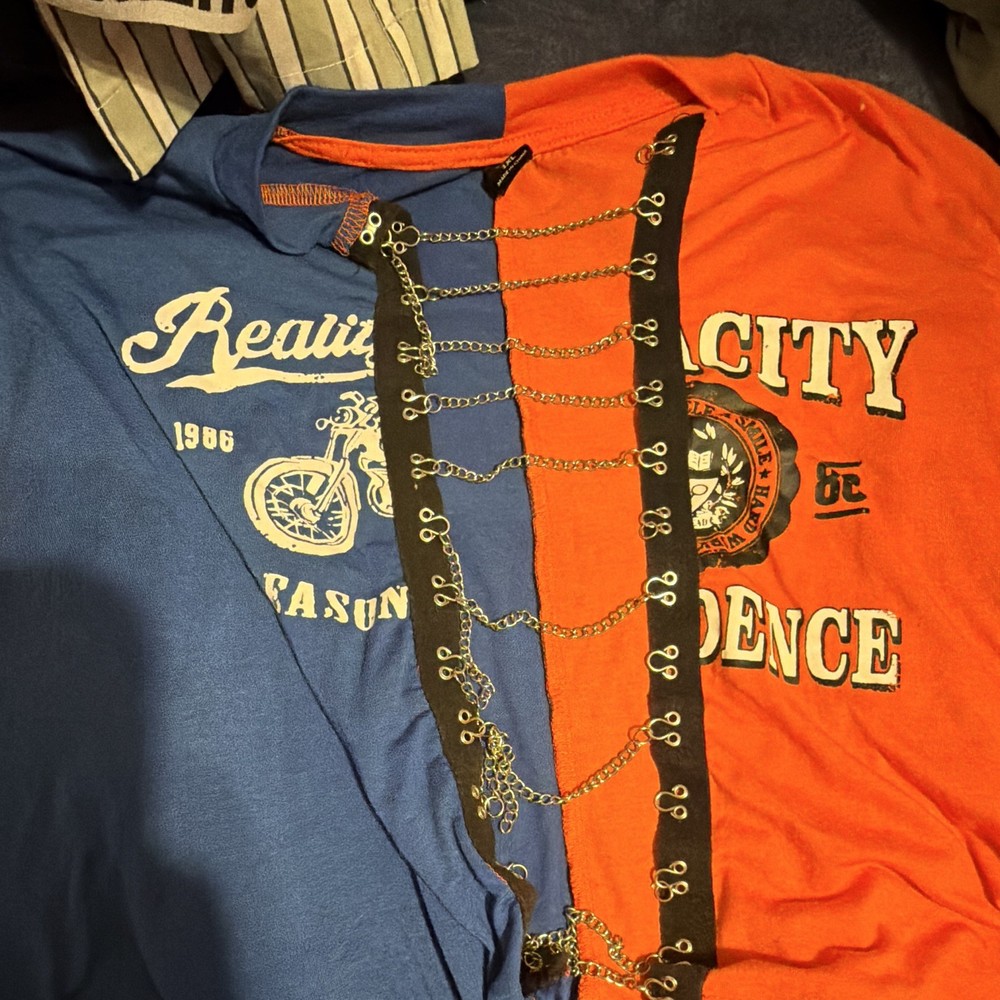 SheIn Teens Graphic Print T-Shirt Blue/Orange Chain Accent Size 1XL