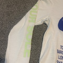 Nike Sportswear World Tour Shirt Mens Medium Crew White Long Glow In Dark Sleeve