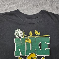 Nike T-Shirt Mens M Black Cherub Angel Rose Just Do It Swoosh Loose Fit Tee