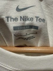 Nike The Nike Tee Men’s Long Sleeve Graphic Crew Neck T-Shirt L White HJ3337-100