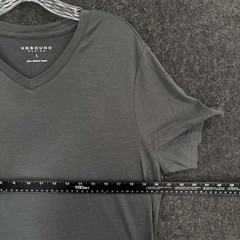 Unbound Merino Shirt Men’s Large Gray V-Neck 100% Merino Wool Lightweight