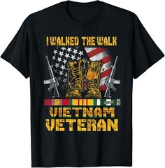 Vietnam Veteran With US Flag With Combat Boots Patriotic Gift Unisex T-Shirt