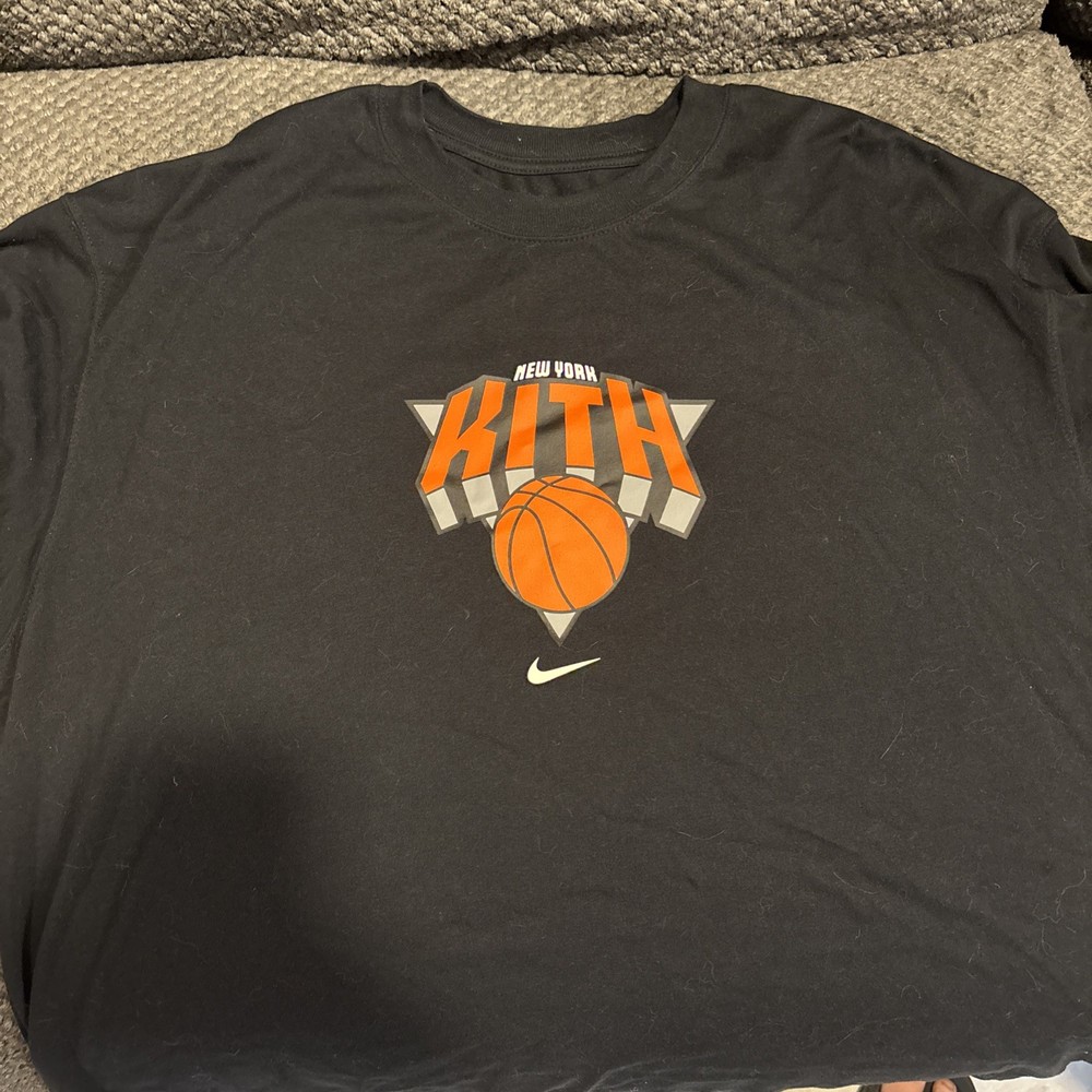 KITH KNICKS NIKE T XL