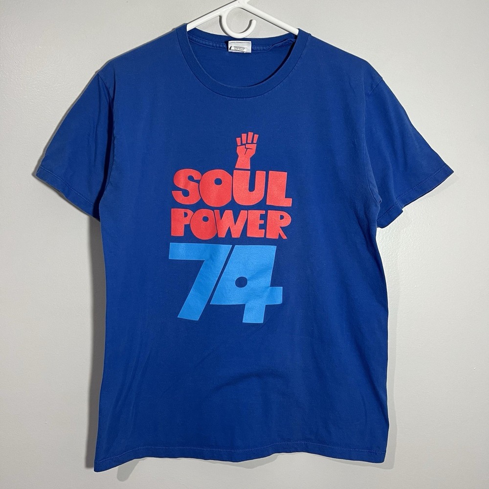 101 Apparel Soul Power 74 Blue Red Short Sleeve T-Shirt Adult Medium