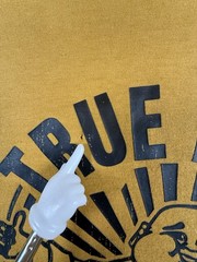 True Religion Men’s Size Large Antique Gold Arch Logo Crew Neck Tee