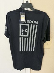 Under Armour 1370810 002 UA Mens Medium Freedom Flag USA Cotton Black Gray