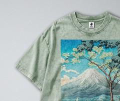 100% Cotton Tee – Unisex Retro Oversized Fit – Japan’s iconic Mt Fuji Landscape