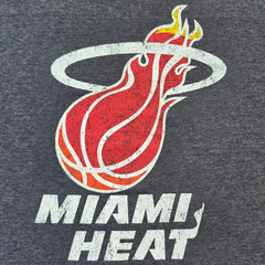 NBA Miami Heat Distressed Logo T-Shirt Heather Gray Large Soft Tri Blend Tee
