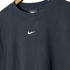 Nike Men’s Center Swoosh T-Shirt Black Embroidered Logo Crew Neck Size Medium