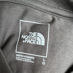 The North Face Men’s L Black Graphic Print Crew Neck Short Sleeve T-Shirt