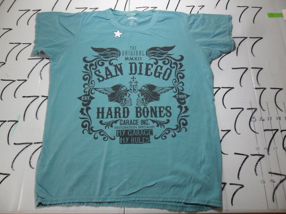 Small San Diego hard bones garage built restoration suna brand tiel T Shirt
