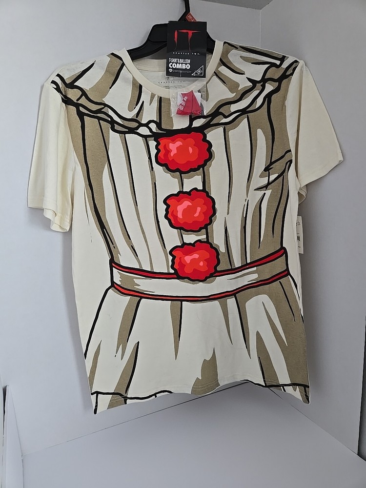 It 2 Pennywise Costume Tshirt With Balloon Size Medium Brand New With Tags