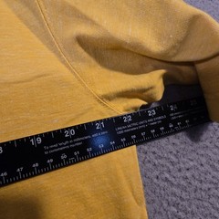 Carhartt Shirt Mens Medium Yellow Work Wear Outdoors Loose Fit Casual Logo NWT
