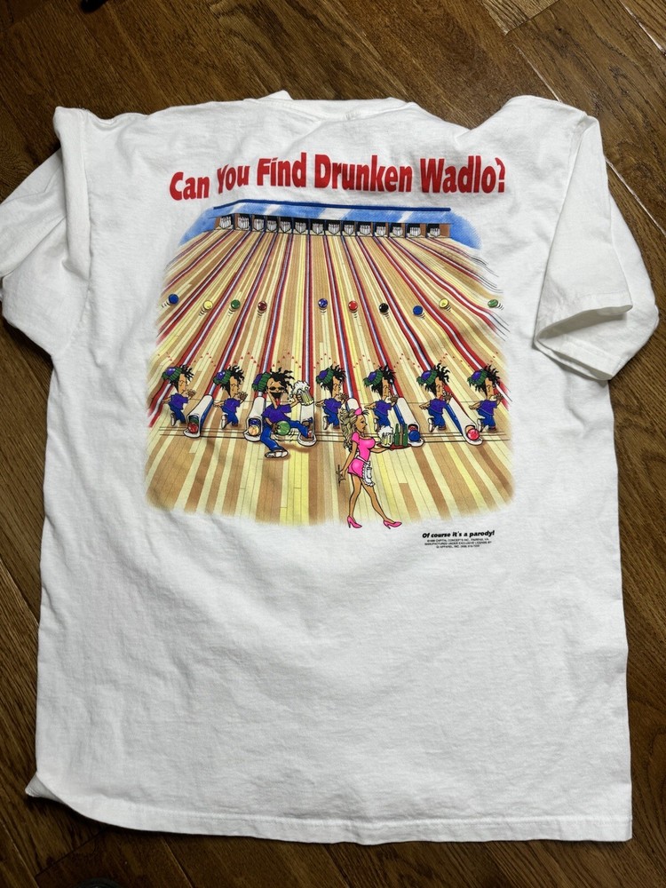 Vintage Single Stitch Can You Find Drunken Waldo Size XL