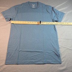True Classic Crew Neck Size Small Blue