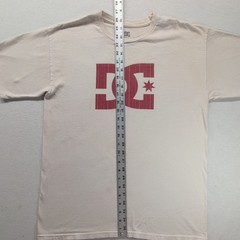 DC Shoes T Shirt Mens Medium Cream Off White Red Big Logo Graphic Skate Skater