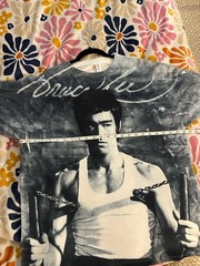 Jerzees Bruce Lee Graphic Front Solid Back Short Sleeve Tee Men’s Size XL