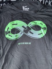 Nike Track & Field There Is No Finish Line Infinity Running T Shirt Mens Medium