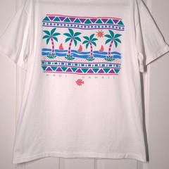 VINTAGE Maui, Hawaii Beach with Palm Trees & Boats USED Shirt (L, Single Stitch)