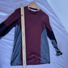 Theory Men’s Long Sleeve Tee Medium Burgundy, Black, and Gray Pima Cotton Comfy