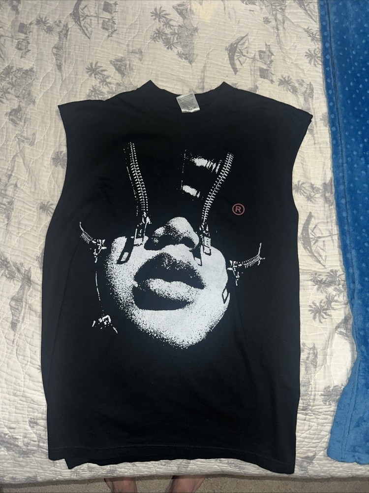 Works of Madness Binding Sleveless Tee Men’s Large