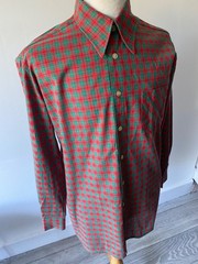 VINTAGE mens 70s ZURICH RED/GREEN CHECK PLAID COTTON LONG SLEEVED SHIRT 44″