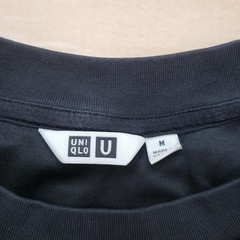 Uniqlo U Shirt Mens Medium Black AIRism Cotton Polyester Relaxed Basic Tee