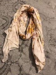 WOMENS SCARF. LARGE 100% COTTON. LIGHT & COMFORTABLE TO WEAR