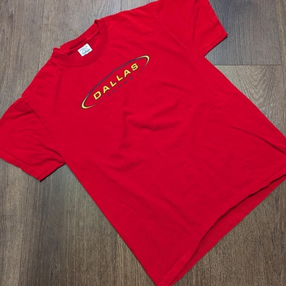 VTG Y2K Dallas Texas Center Hit Red Tee Delta Tag Size M