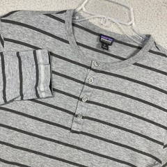 Patagonia Henley Shirt Mens Medium Grey Striped Organic Cotton Long Sleeve
