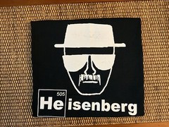 Men’s Breaking Bad Heisenberg T-Shirt Black With White Silhouette Design NWOT XL