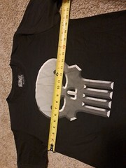 Marvel The Punisher T-Shirt Skull Logo Men’s Size MD (38-40)