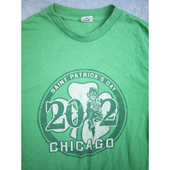 Men’s Vintage T-Shirt Size Small Chicago St Patricks Day 2002 Green Clover Y2K