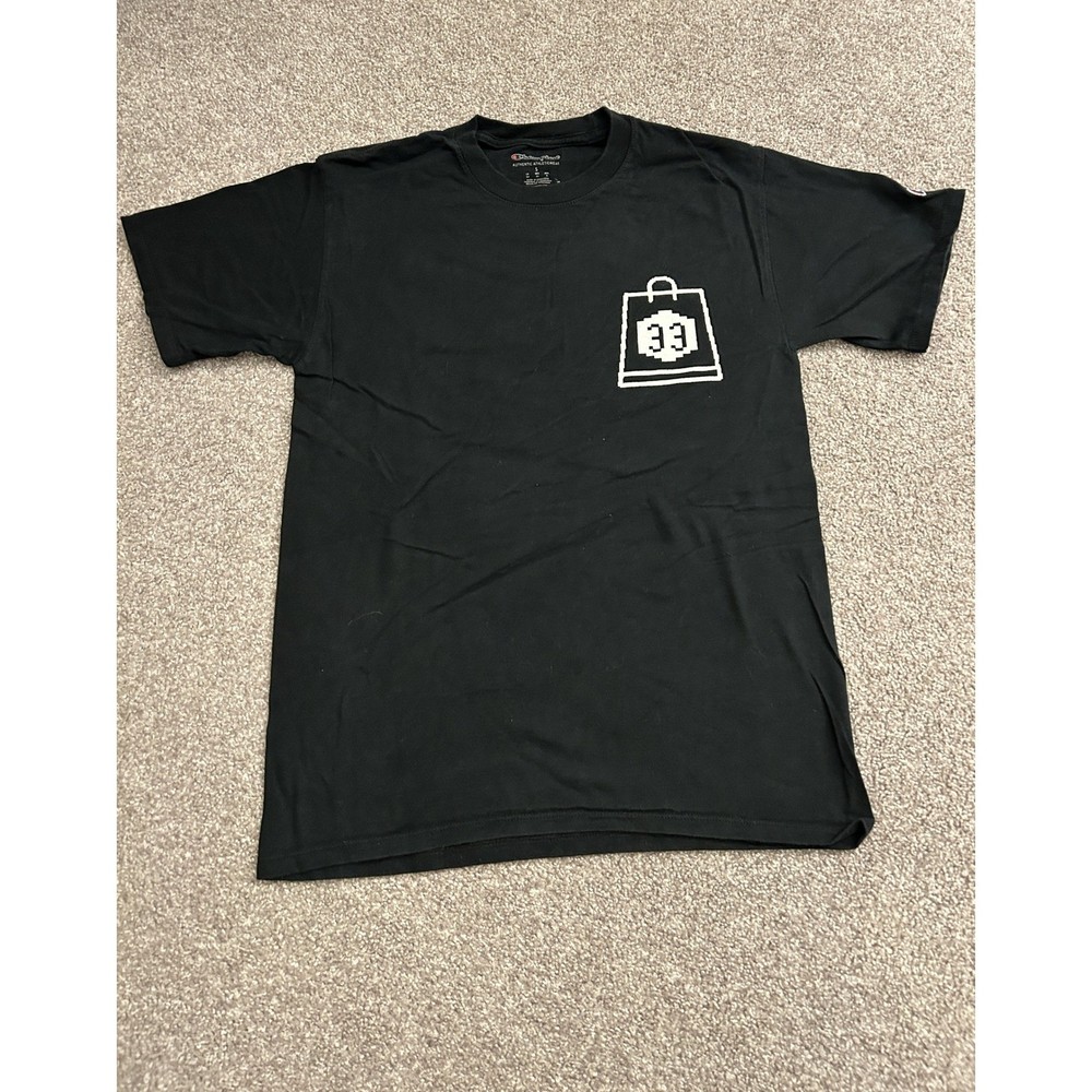 Champion T-Shirt Mens Small Black Excellent Waldos Forever Video Game Pixel Art