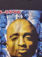 Vintage 90s “In Memory Of” 2PAC Tupac Big Face AOP Rap 2-Sided Men’s T-Shirt XL