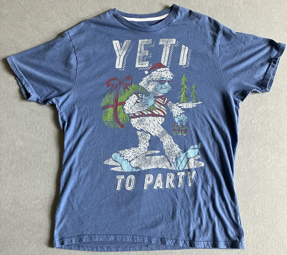 Holiday Time Yeti To Party Holiday Short-Sleeve T-Shirt Men’s Sz L (42-44) #2101