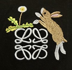 AUTHENTIC LOEWE x SUNA FUJITA BUNNY EMBROIDERED LOGO BLACK T-SHIRT MEDIUM NWT