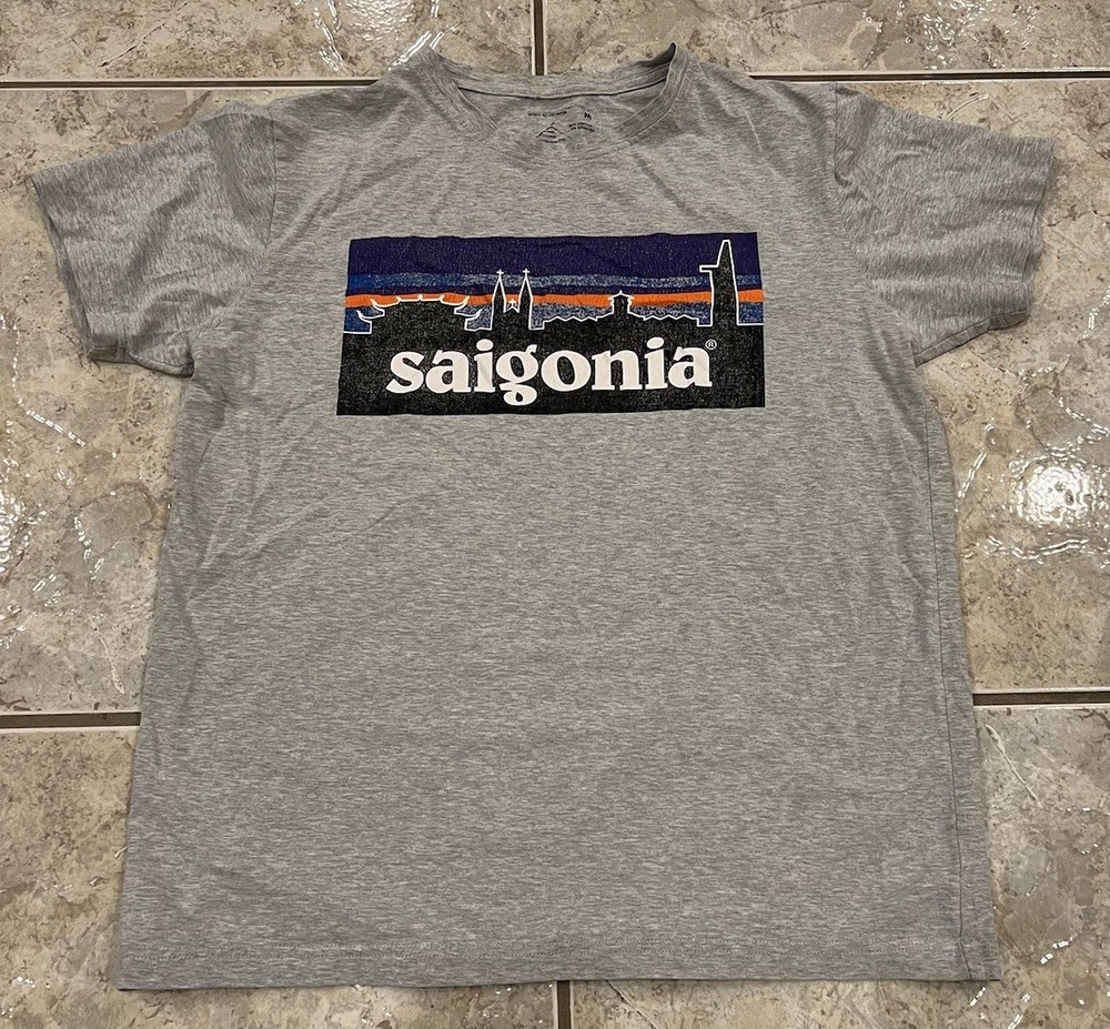 Adult M Illiminate SAIGONIA Shirt Crew Neck Stretch Cotton Blend Distressed