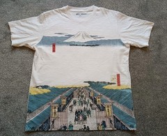Uniqlo UT Mt Fuji Ukiyo-e T-Shirt (MFA Boston Collection) Size L