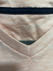 Hollister. Men’s pink tee. V neck with emblem Medium